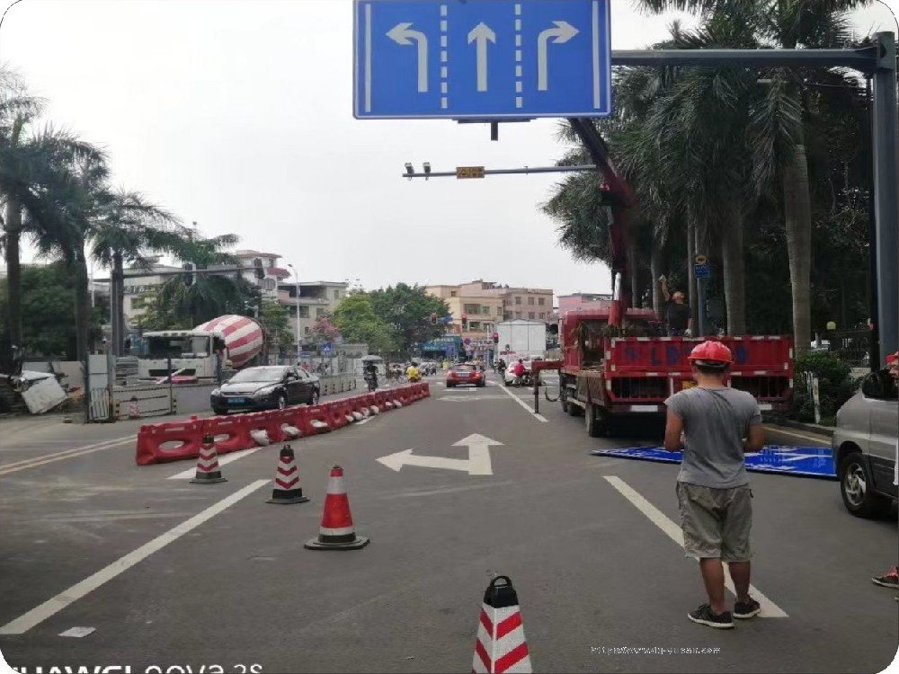 廣州市黃埔區(qū)行政中心周邊道路及綠化升級(jí)工程